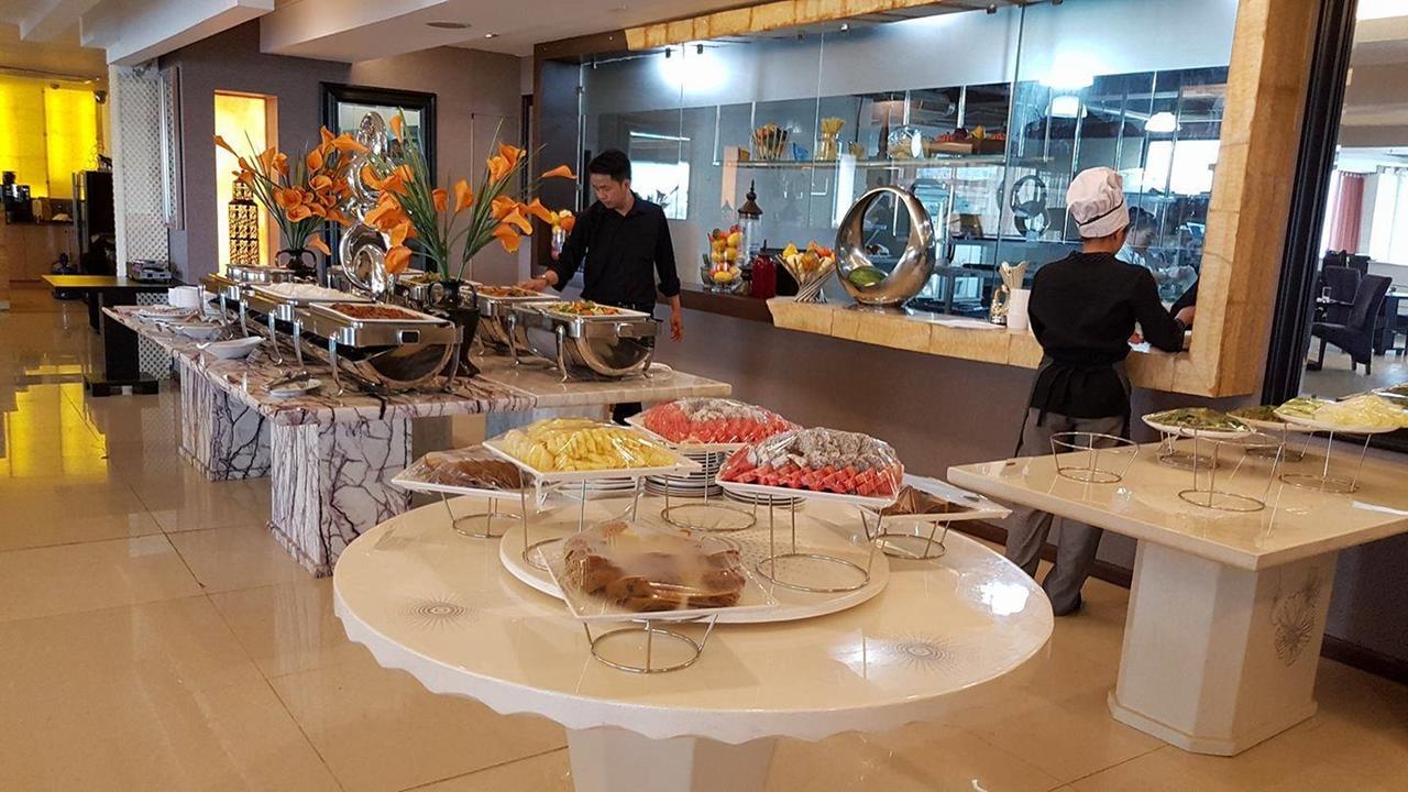 万象雷斯密斯广场酒店 外观 照片
